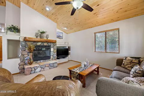 Living - 2327 S Buffalo Loop, Overgaard, AZ 85933 photo 1 of 2