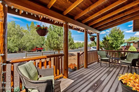Exterior - 2327 S Buffalo Loop, Overgaard, AZ 85933 photo 3 of 8