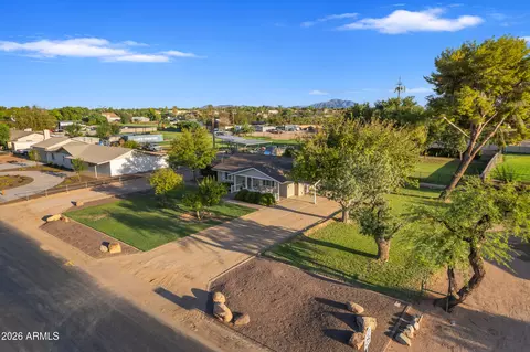 View/Area - 13619 E Morgan Dr, Gilbert, AZ 85295 photo 3 of 7