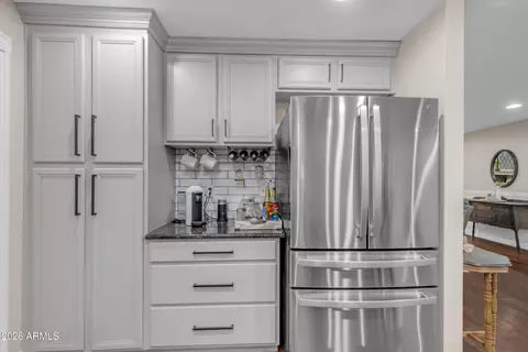 Kitchen - 13619 E Morgan Dr, Gilbert, AZ 85295 photo 5 of 6