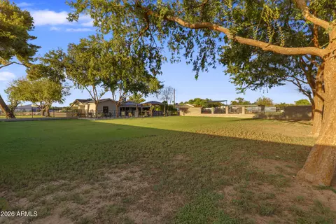 Exterior - 13619 E Morgan Dr, Gilbert, AZ 85295 photo 11 of 22