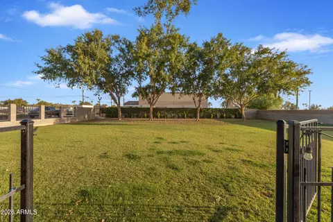 Exterior - 13619 E Morgan Dr, Gilbert, AZ 85295 photo 9 of 22