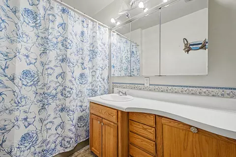 Bath - 381 W Pima Ave, Coolidge, AZ 85128 photo 3 of 3