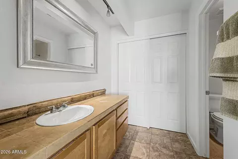 Bath - 3301 E Kelton Ln #103, Phoenix, AZ 85032 photo 1 of 2