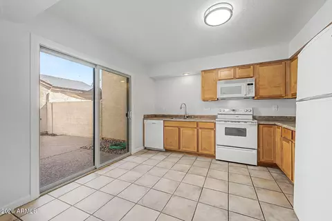 Kitchen - 3301 E Kelton Ln #103, Phoenix, AZ 85032 photo 2 of 3