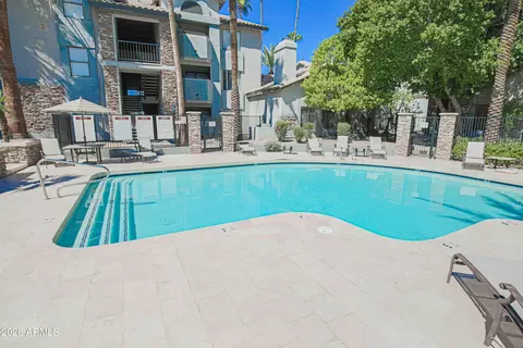 Exterior - 2025 E Campbell Ave #140, Phoenix, AZ 85016 photo 11 of 17