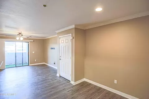 Living - 2025 E Campbell Ave #140, Phoenix, AZ 85016 photo 4 of 5