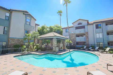 Exterior - 2025 E Campbell Ave #140, Phoenix, AZ 85016 photo 7 of 17