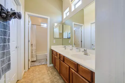 Bath - 6960 S Forest Ave, Gilbert, AZ 85298 photo 5 of 6
