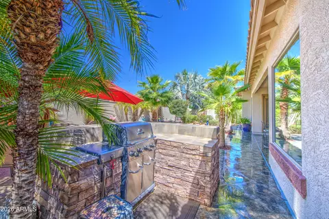 Exterior - 6960 S Forest Ave, Gilbert, AZ 85298 photo 4 of 14