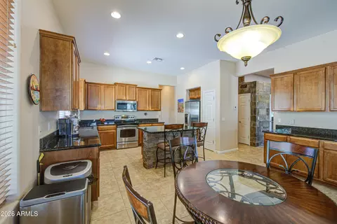 Kitchen - 6960 S Forest Ave, Gilbert, AZ 85298 photo 8 of 9