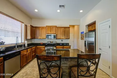 Kitchen - 6960 S Forest Ave, Gilbert, AZ 85298 photo 2 of 9