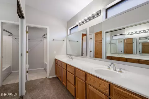 Bath - 717 E Sack Dr, Phoenix, AZ 85024 photo 3 of 3