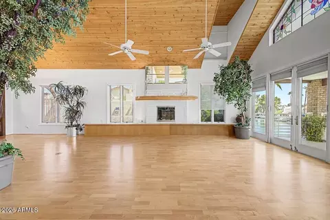Living - 1071 E Sandpiper Dr, Tempe, AZ 85283 photo 6 of 17