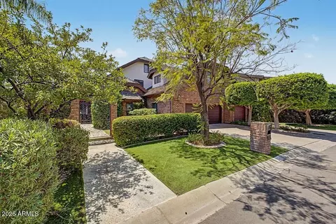 Exterior - 1071 E Sandpiper Dr, Tempe, AZ 85283 photo 12 of 18