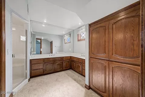 Bath - 1071 E Sandpiper Dr, Tempe, AZ 85283 photo 6 of 9