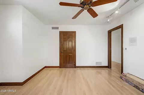 Bedroom - 1071 E Sandpiper Dr, Tempe, AZ 85283 photo 1 of 7