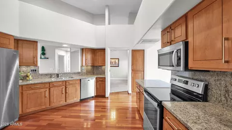 Kitchen - 1747 E Northern Ave #277, Phoenix, AZ 85020 photo 1 of 2