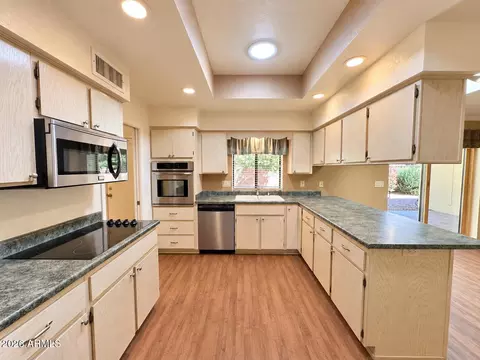 Kitchen - 8338 E Navarro Ave, Mesa, AZ 85209 photo 2 of 3