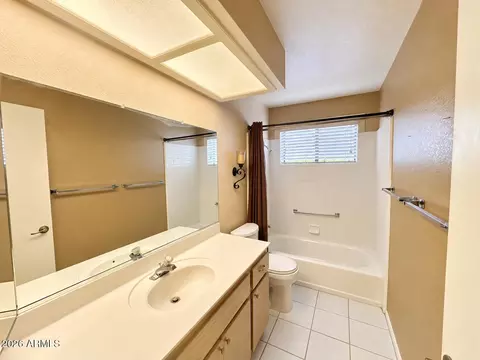 Bath - 8338 E Navarro Ave, Mesa, AZ 85209 photo 3 of 3