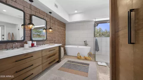 Bath - 7260 Eagle Crest Dr #34, Mesa, AZ 85207 photo 2 of 12
