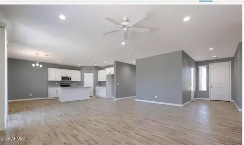 Living - 39026 N 9th Ave, Phoenix, AZ 85086 photo 2 of 2