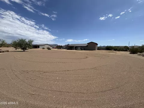 Exterior - 39026 N 9th Ave, Phoenix, AZ 85086 photo 3 of 4