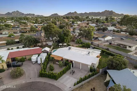 View/Area - 2811 E Corrine Dr, Phoenix, AZ 85032 photo 4 of 5