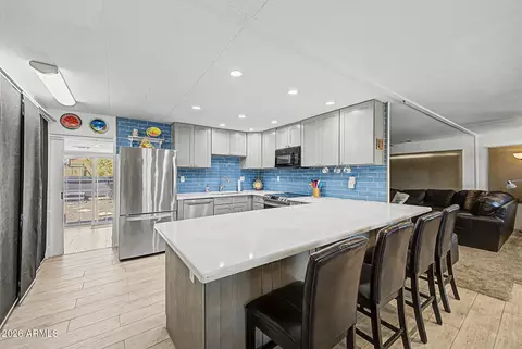 415 S 81st Pl, Mesa, AZ 85208 photo 3