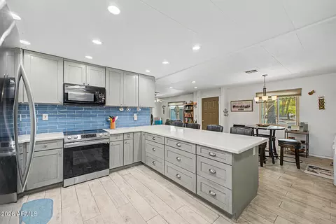 415 S 81st Pl, Mesa, AZ 85208