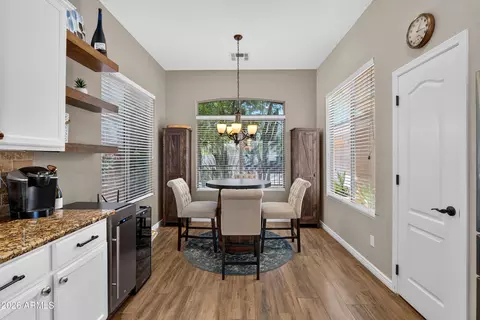 Dining - 5016 E Robin Ln, Phoenix, AZ 85054 photo 1 of 4