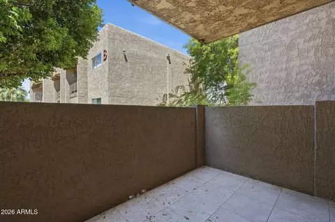 Exterior - 5525 E Thomas Rd #C2, Phoenix, AZ 85018 photo 3 of 5