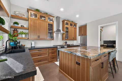 Kitchen - 4921 N Wolverine Pass Rd, Apache Junction, AZ 85119 photo 6 of 7