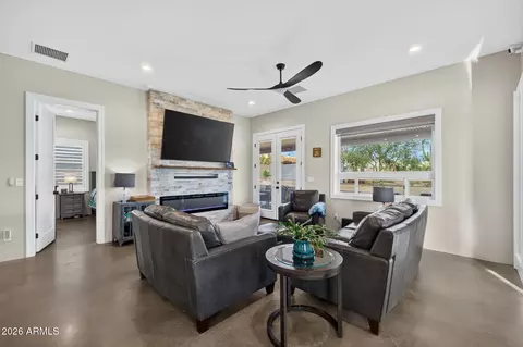 Living - 4921 N Wolverine Pass Rd, Apache Junction, AZ 85119 photo 1 of 3