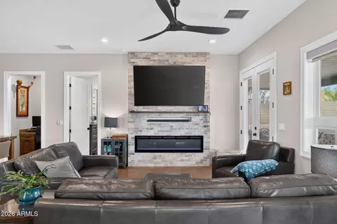 Living - 4921 N Wolverine Pass Rd, Apache Junction, AZ 85119 photo 3 of 3