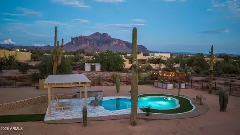 Exterior - 4921 N Wolverine Pass Rd, Apache Junction, AZ 85119 photo 1 of 13