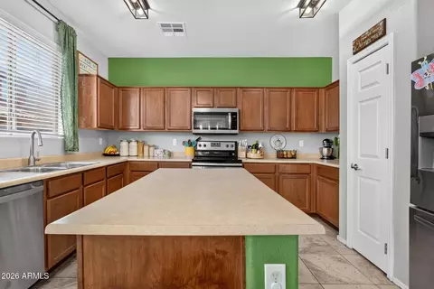 Kitchen - 3921 E Morelos St, Gilbert, AZ 85295 photo 5 of 5