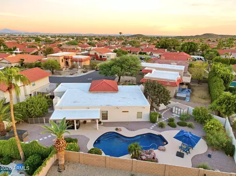 View/Area - 3846 E Keresan St, Phoenix, AZ 85044 photo 3 of 10