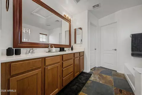 Bath - 2790 S Alpine Dr, Gilbert, AZ 85295 photo 1 of 2