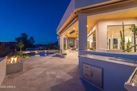 Exterior - 5724 N Echo Canyon Dr, Phoenix, AZ 85018 photo 25 of 27