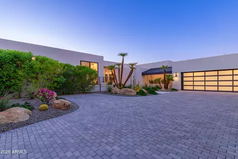 Exterior - 5724 N Echo Canyon Dr, Phoenix, AZ 85018 photo 17 of 27