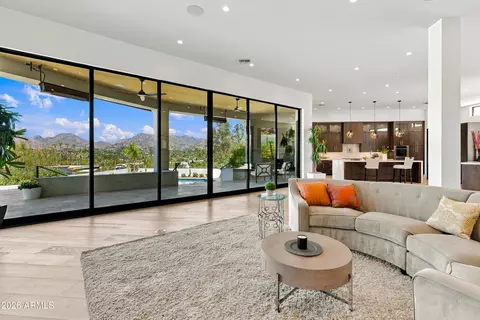 Living - 5724 N Echo Canyon Dr, Phoenix, AZ 85018 photo 2 of 5