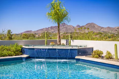 Exterior - 5724 N Echo Canyon Dr, Phoenix, AZ 85018 photo 14 of 27