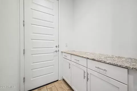 Entry Way - 537 S Pheasant Dr, Gilbert, AZ 85296 photo 2 of 2