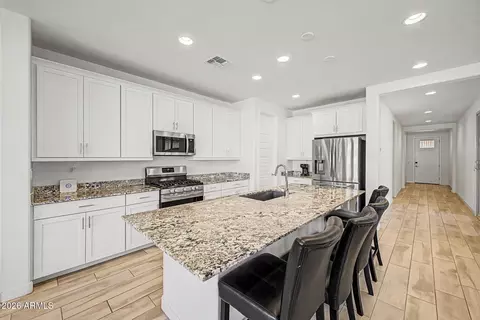 Kitchen - 537 S Pheasant Dr, Gilbert, AZ 85296 photo 1 of 5