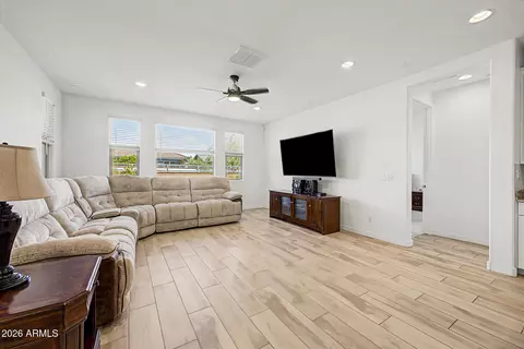 Living - 537 S Pheasant Dr, Gilbert, AZ 85296 photo 1 of 1