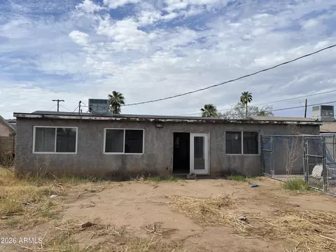 Exterior - 2108 E Alta Vista Rd, Phoenix, AZ 85042 photo 3 of 9