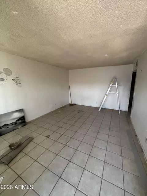 Living - 2108 E Alta Vista Rd, Phoenix, AZ 85042 photo 2 of 5