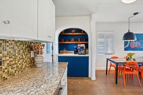 Kitchen - 4446 N 33rd Pl, Phoenix, AZ 85018 photo 1 of 2