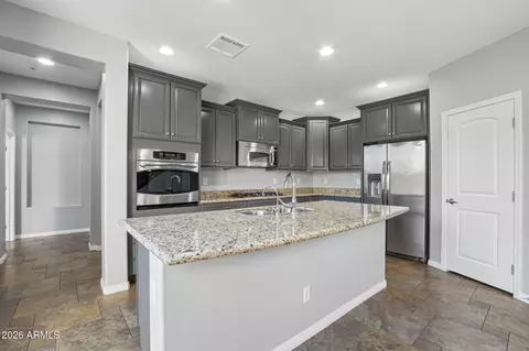 Kitchen - 3866 E Cat Balue Dr, Phoenix, AZ 85050 photo 1 of 3